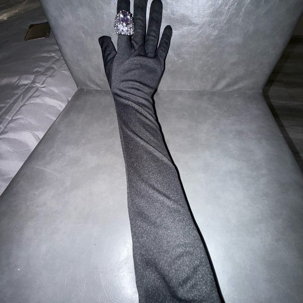 Elegant Black Opera Gloves - Women Accessories